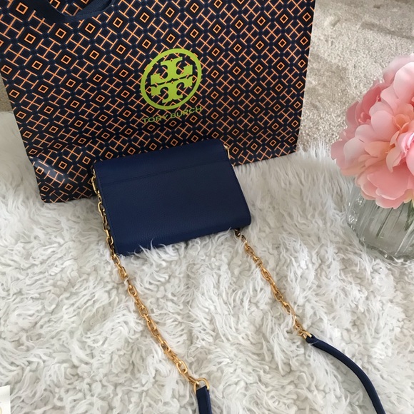 Britten Chain Wallet - Picture 4 of 5